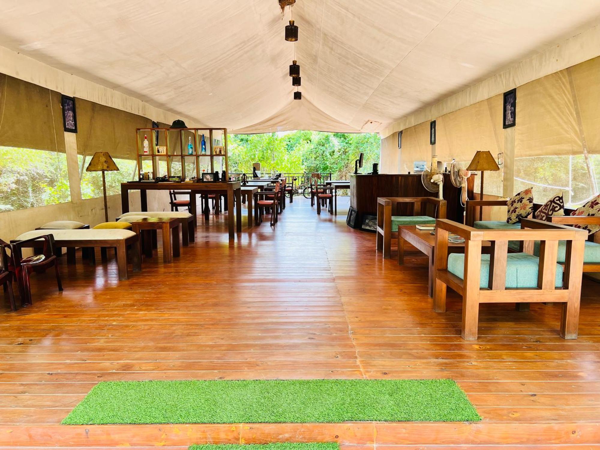Yala Hotel Lion -Air Conditioned High Luxury Safari Camp Kültér fotó