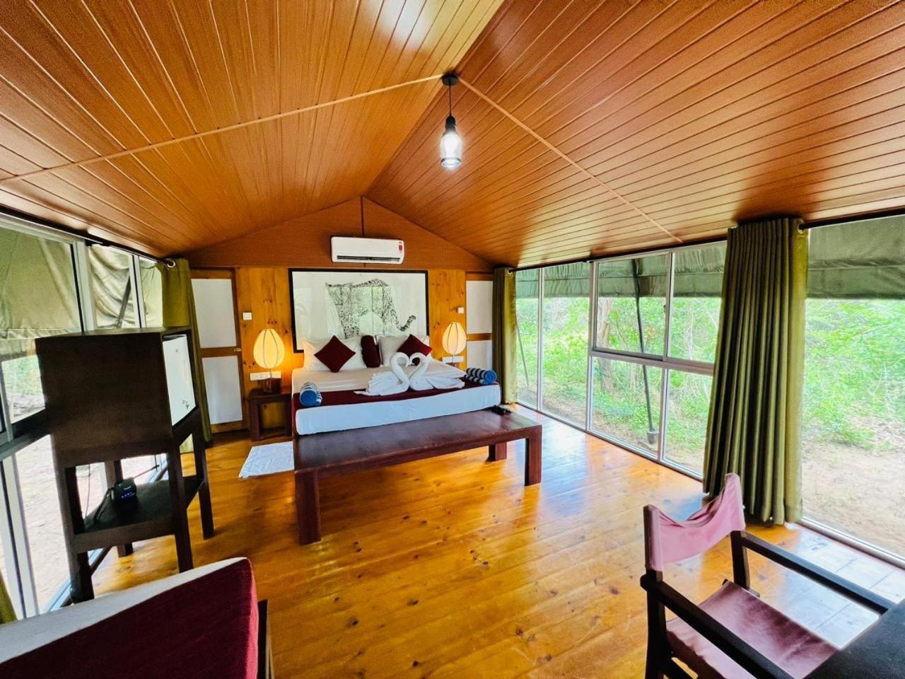 Yala Hotel Lion -Air Conditioned High Luxury Safari Camp Kültér fotó