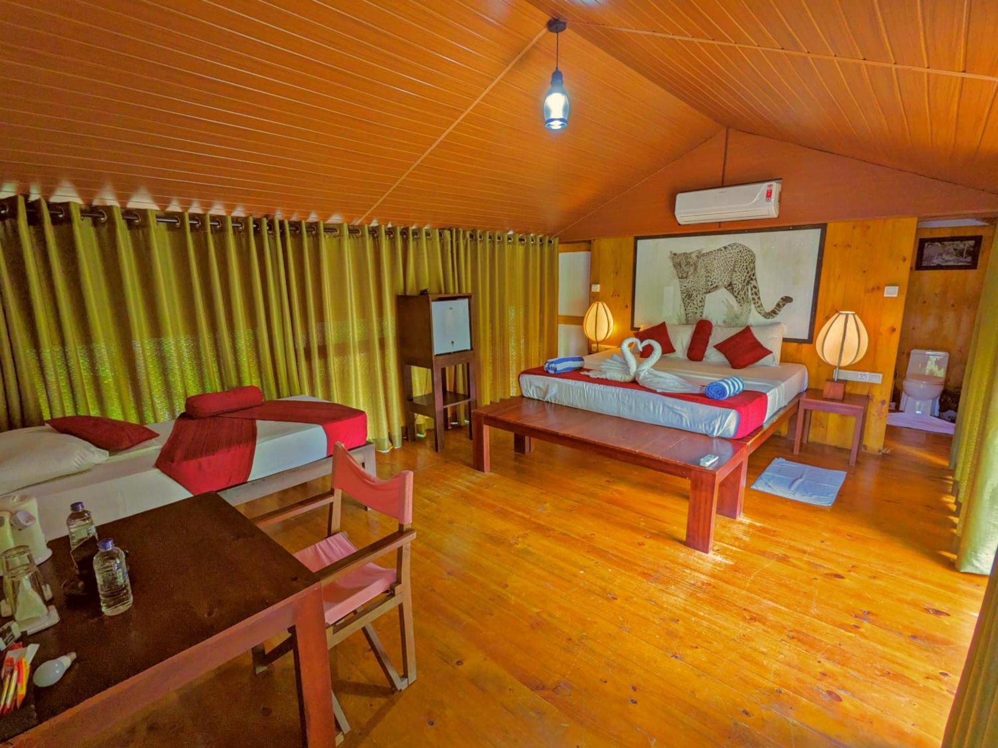 Yala Hotel Lion -Air Conditioned High Luxury Safari Camp Kültér fotó
